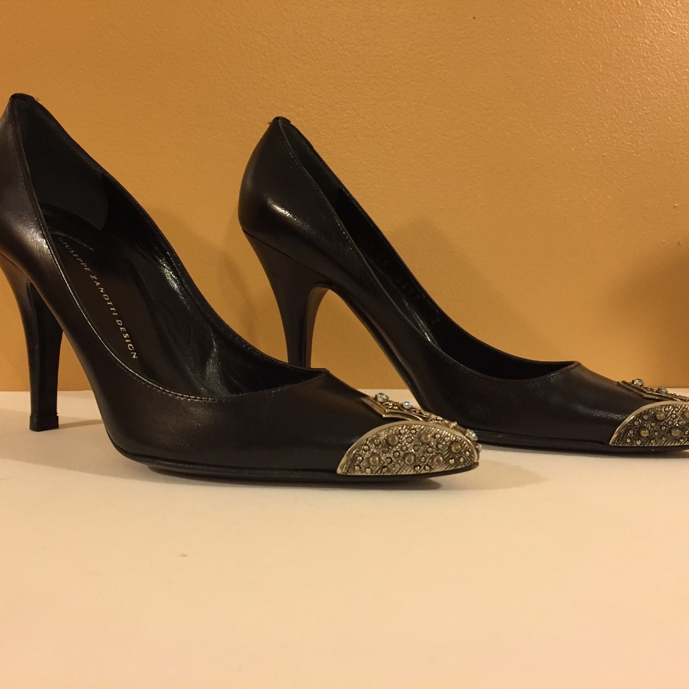 Giuseppe Zanotti Pumps in SZ 6